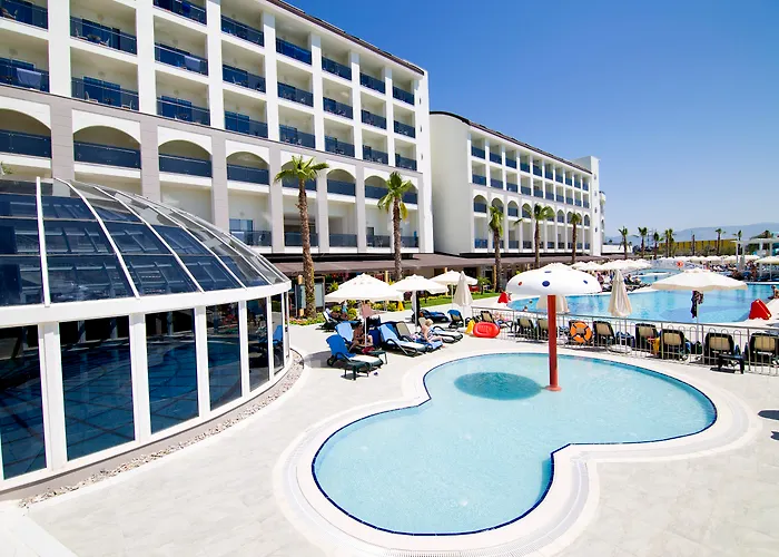 Port River Hotel & Spa Сіде